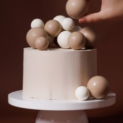 Набор фигурок из шоколадной глазури "Шокошарики бело-бежевые" 