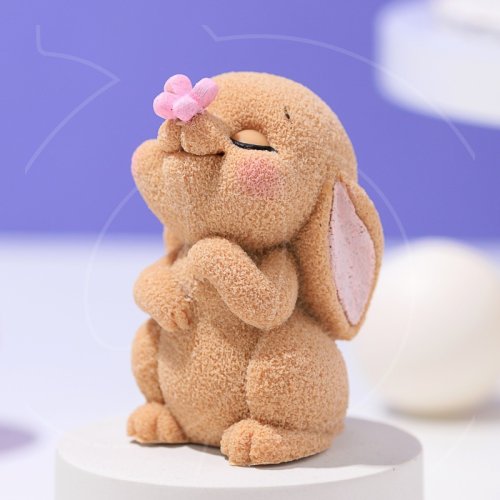 Фигурка из шоколадной глазури "Зайчик с бабочкой" 